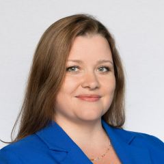 Зуева Елена