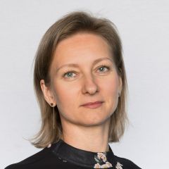 Янутец Елена